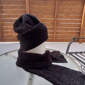 ladies black hat & matching scarf, Liz Claiborne, new
